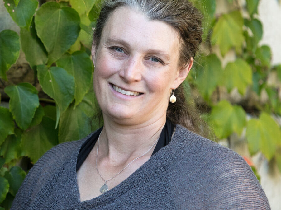 Bec Conant, E-RYT 500, RPYT, HBCE