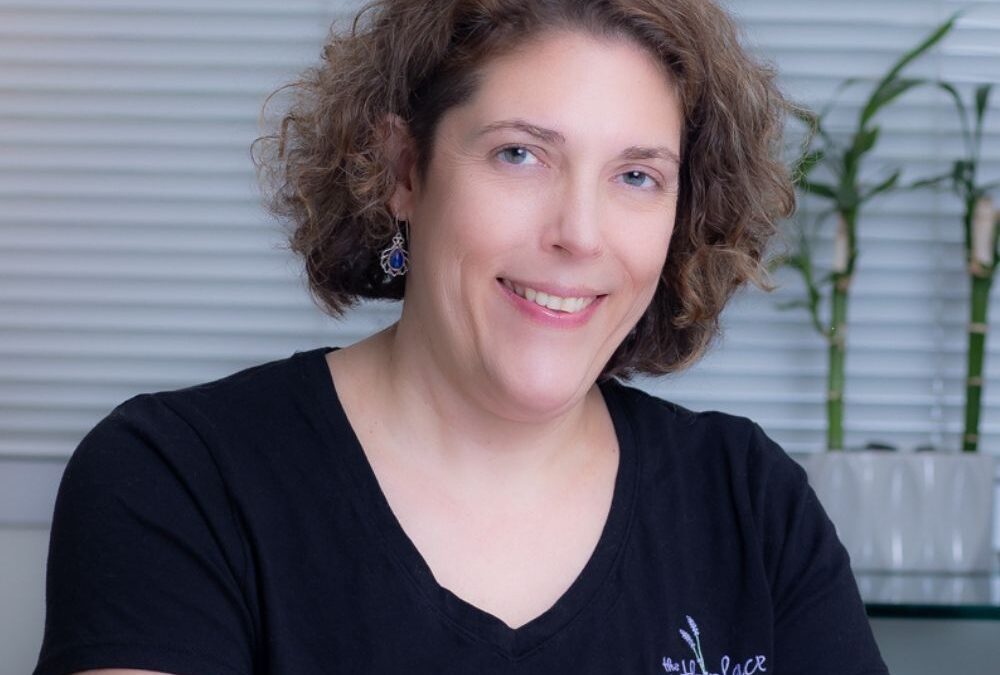Nicole Robinson, LMT